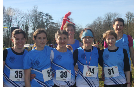 Régionaux de cross: Valérie et l'équipe féminine sur le podium!